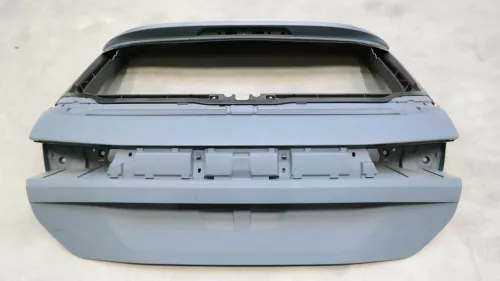 C67PB - SW BREAK/ R8/ WITH AND WITHOUT ELECTRICALLY OPERATED TAILGATE/