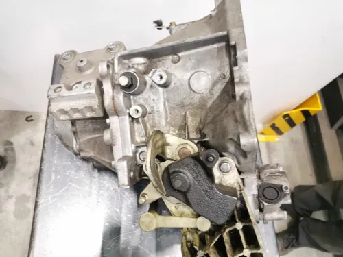 HDI 1.6 16V 9HX 9H02 DV6ATED4/ HAND/ BE4L/ 20DP27 20DP2G/